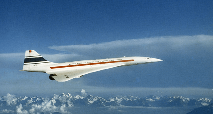 Сверхзвуковой самолет Конкорд впервые совершил “погоню за Солнцем”. Тот самый прототип Конкорда, который который совершал «погоню за затмением». Фото.