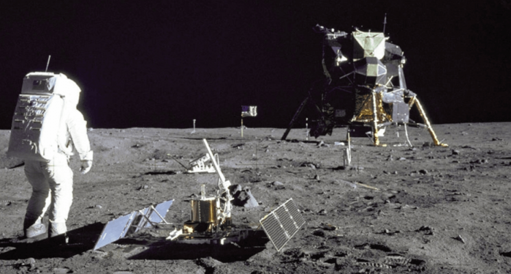 Как индийский аппарат зафиксировал вибрации на Луне. Индийский посадочный модуль «Викрам», оборудованный датчиками для обнаружения лунотрясений. Фото.