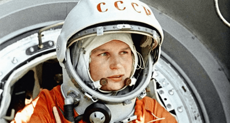Почему НАСА хочет отправить на Марс только женщин. Валентина Терешкова — первая женщина, побывавшая в космосе. Фото.